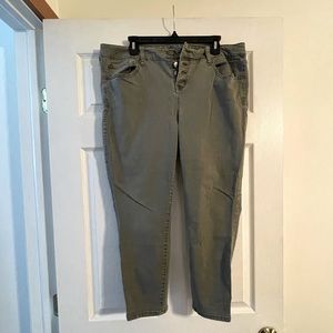 Torrid Olive Green Capri Jeggings
